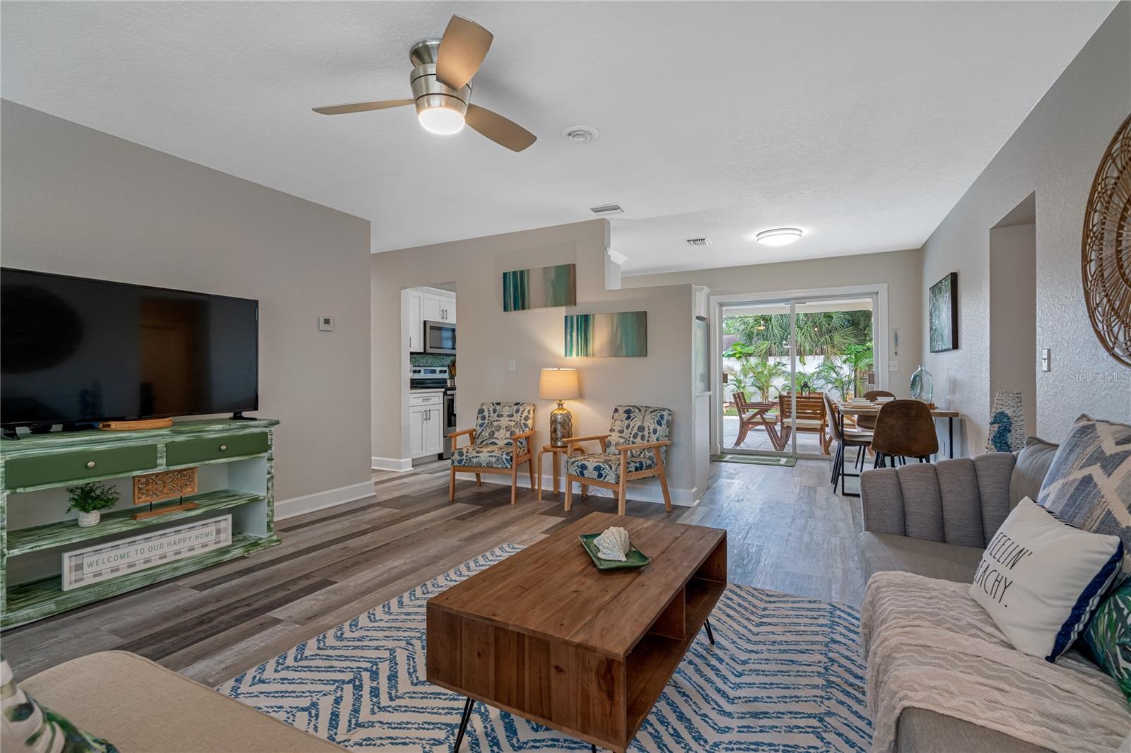 Image 21 of 86 For 12271 137th Street N