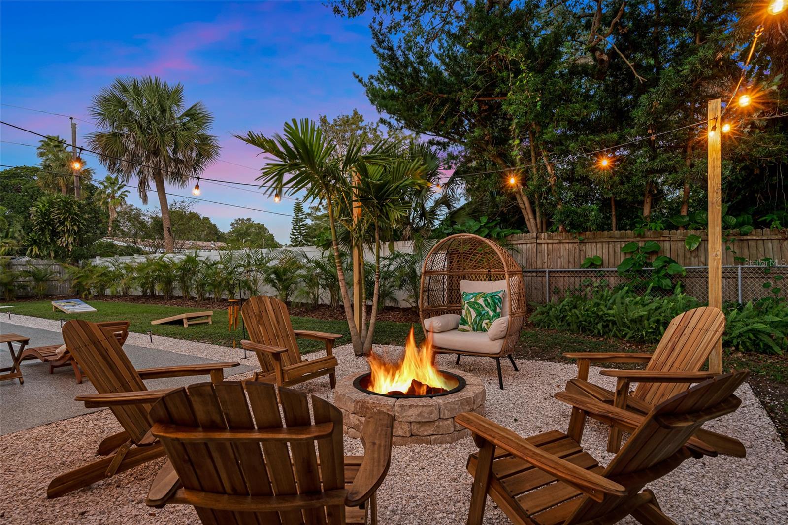 Image 4 of 86 For 12271 137th Street N