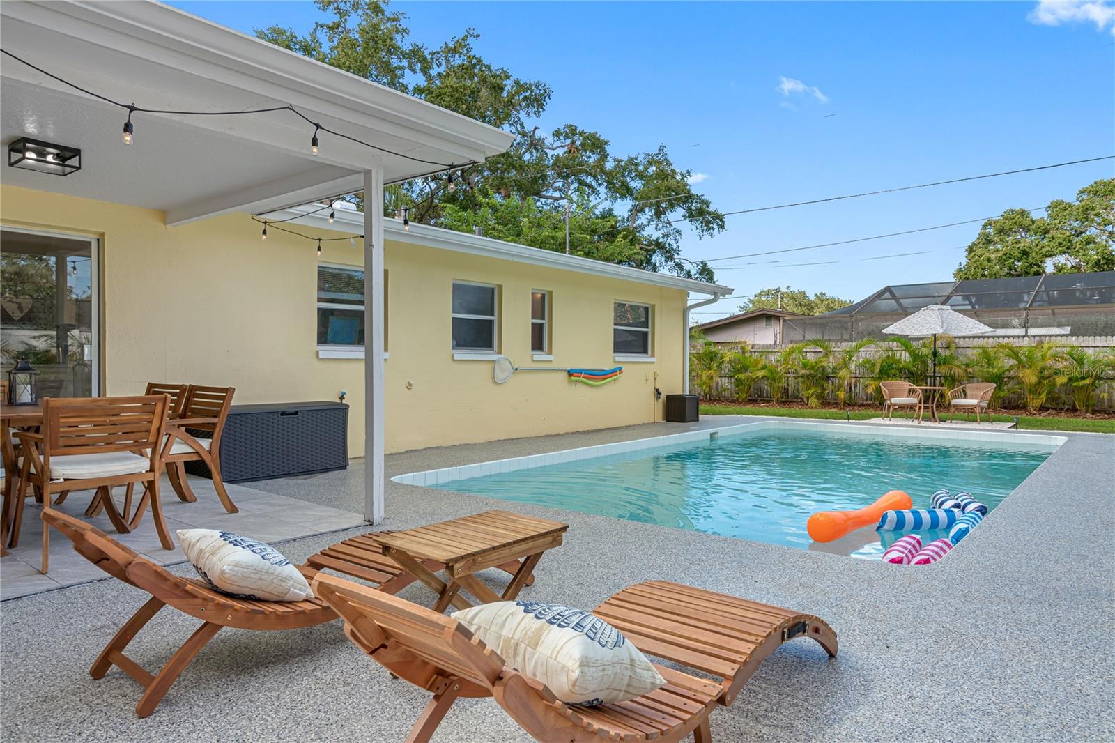 Image 60 of 86 For 12271 137th Street N