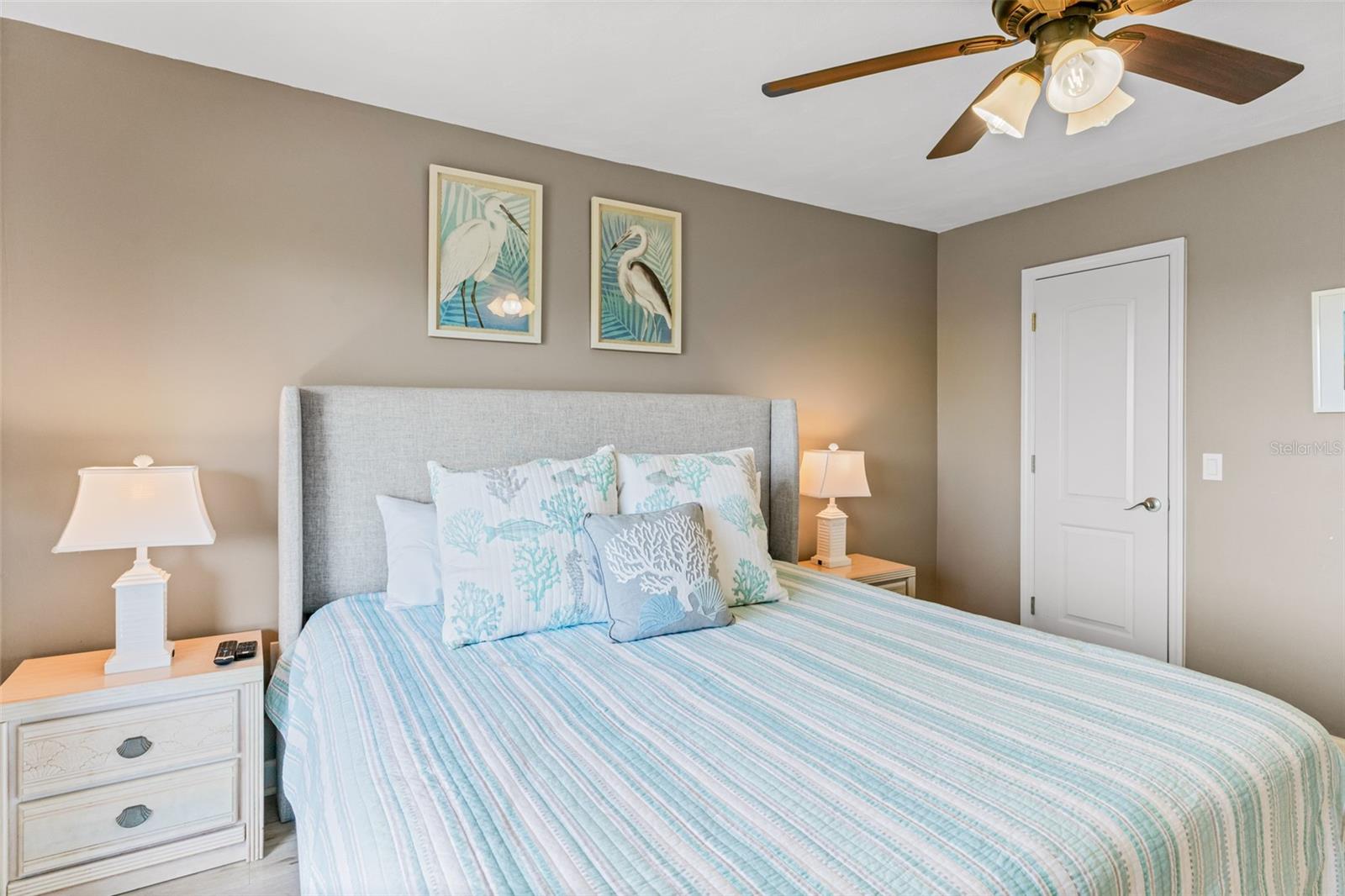 Image 12 of 16 For 19451 Gulf Boulevard 203