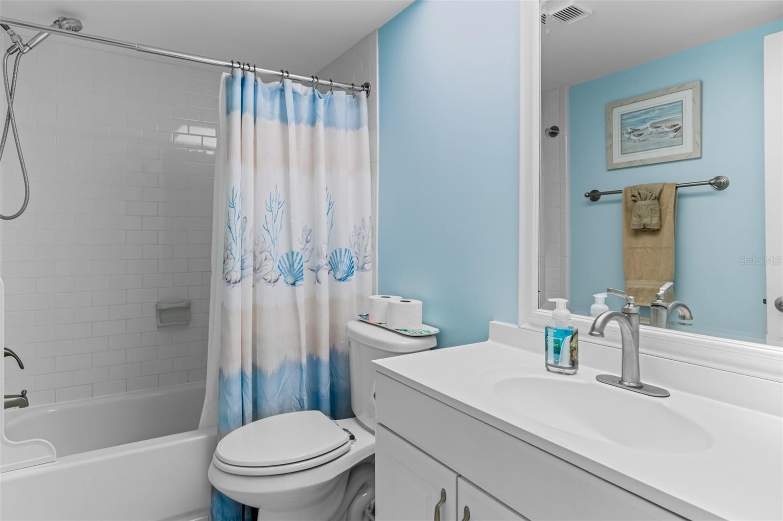 Image 14 of 16 For 19451 Gulf Boulevard 203