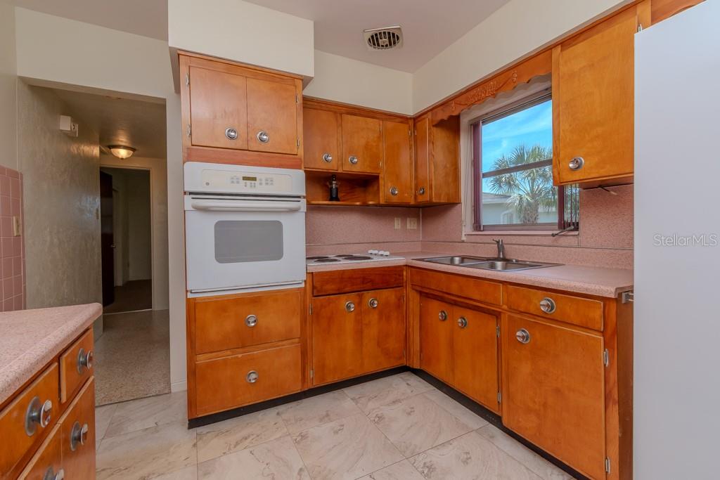 Image 15 of 35 For 5800 21st Avenue S