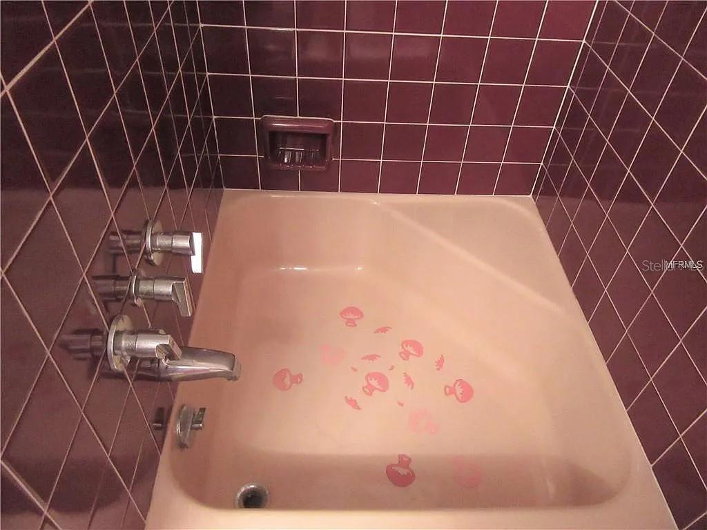 Image 21 of 35 For 5800 21st Avenue S