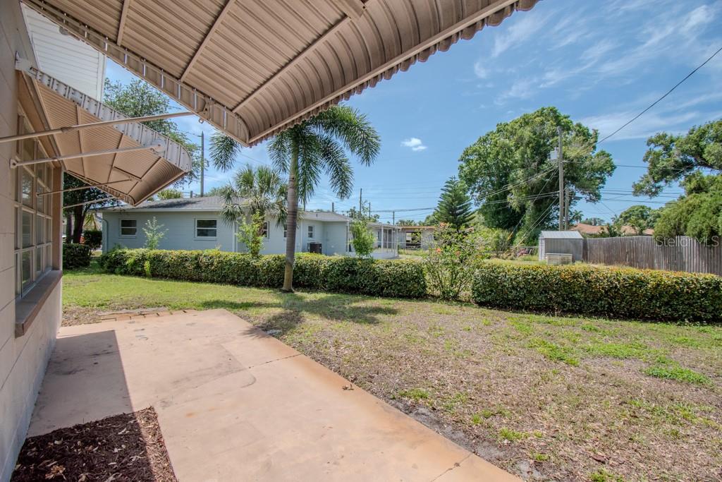 Image 8 of 35 For 5800 21st Avenue S