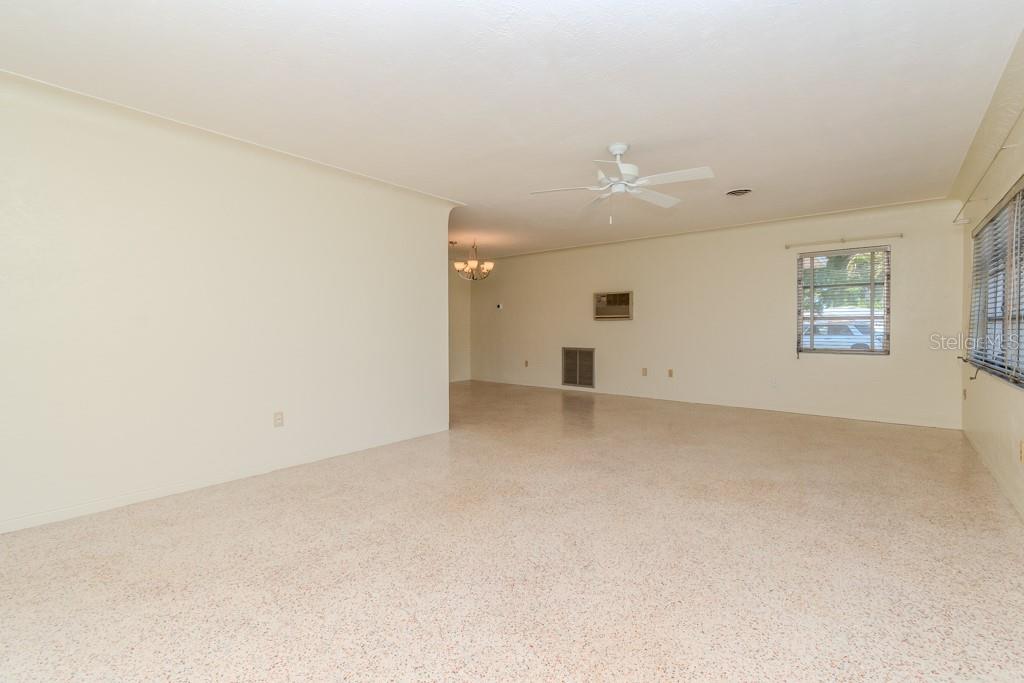 Image 9 of 35 For 5800 21st Avenue S