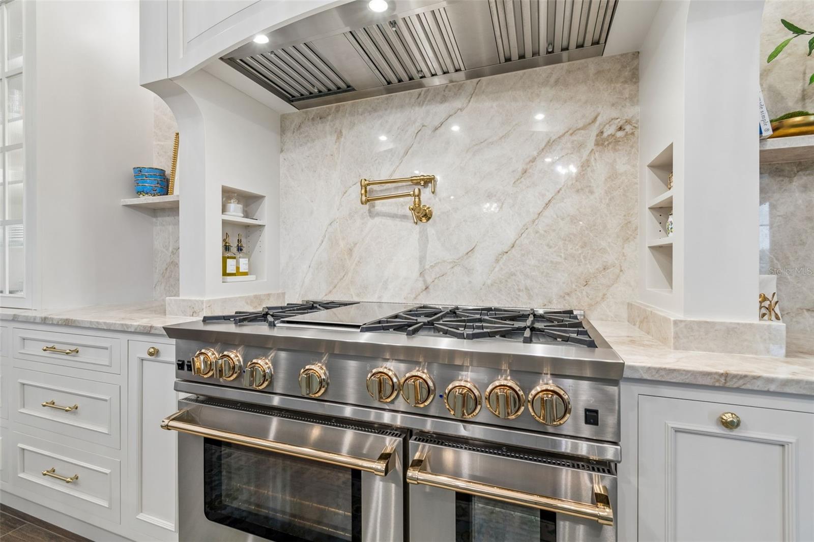 Image 15 of 60 For 8603 Alafia Hills