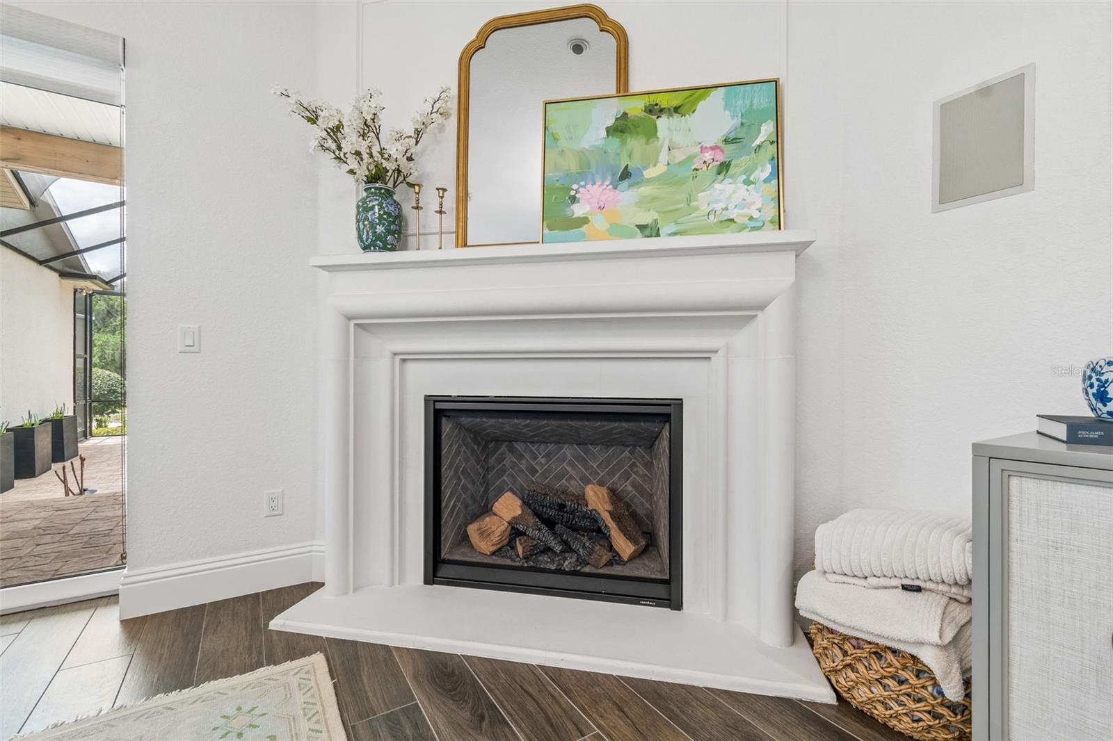 Image 21 of 60 For 8603 Alafia Hills