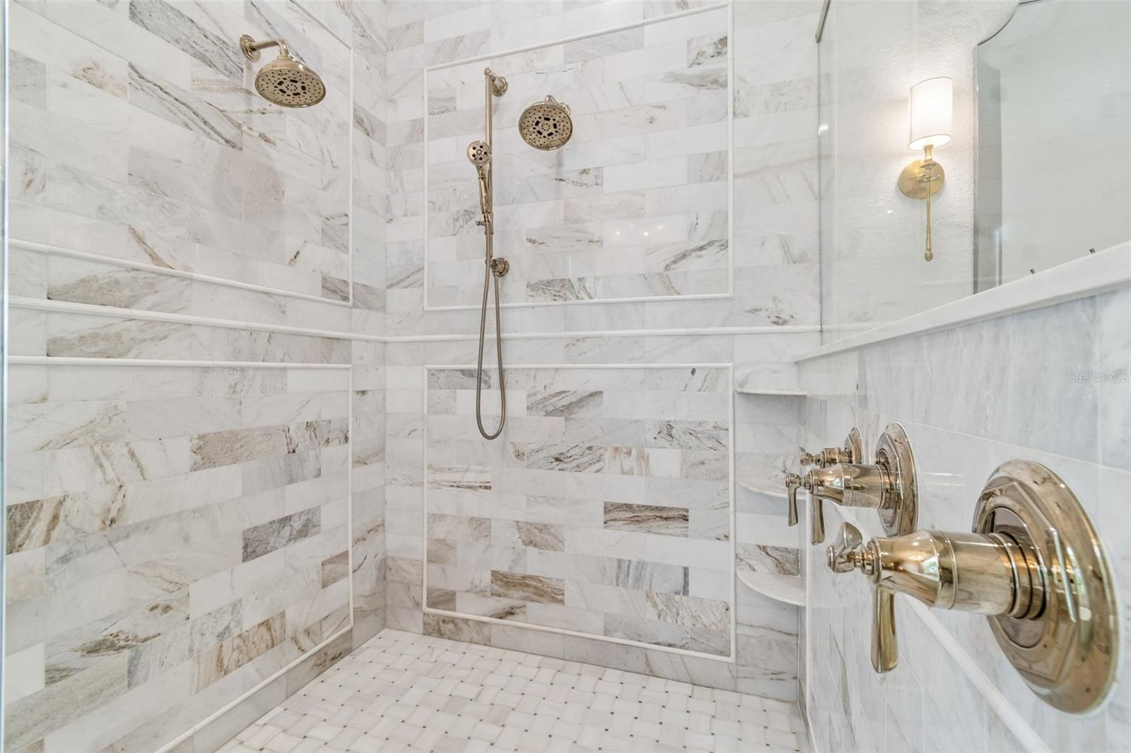 Image 28 of 60 For 8603 Alafia Hills