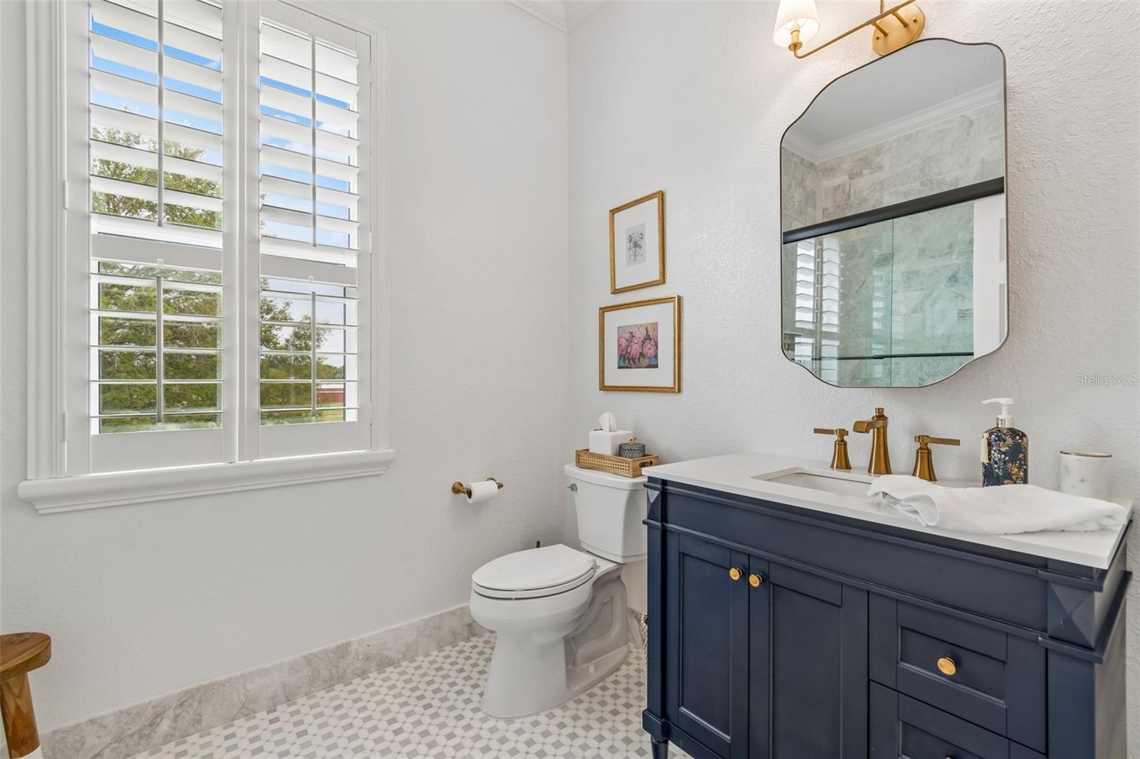 Image 39 of 60 For 8603 Alafia Hills