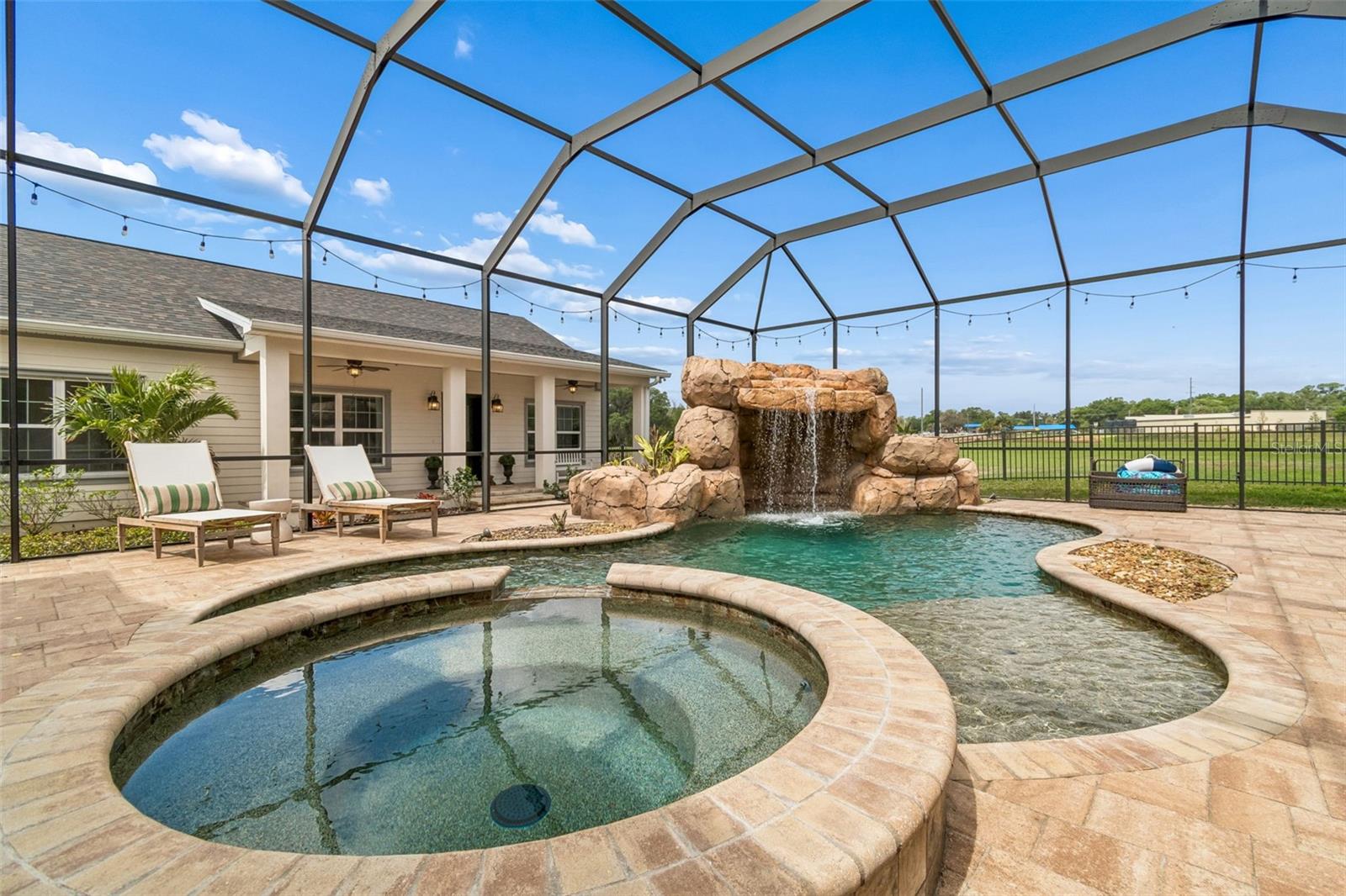 Image 43 of 60 For 8603 Alafia Hills