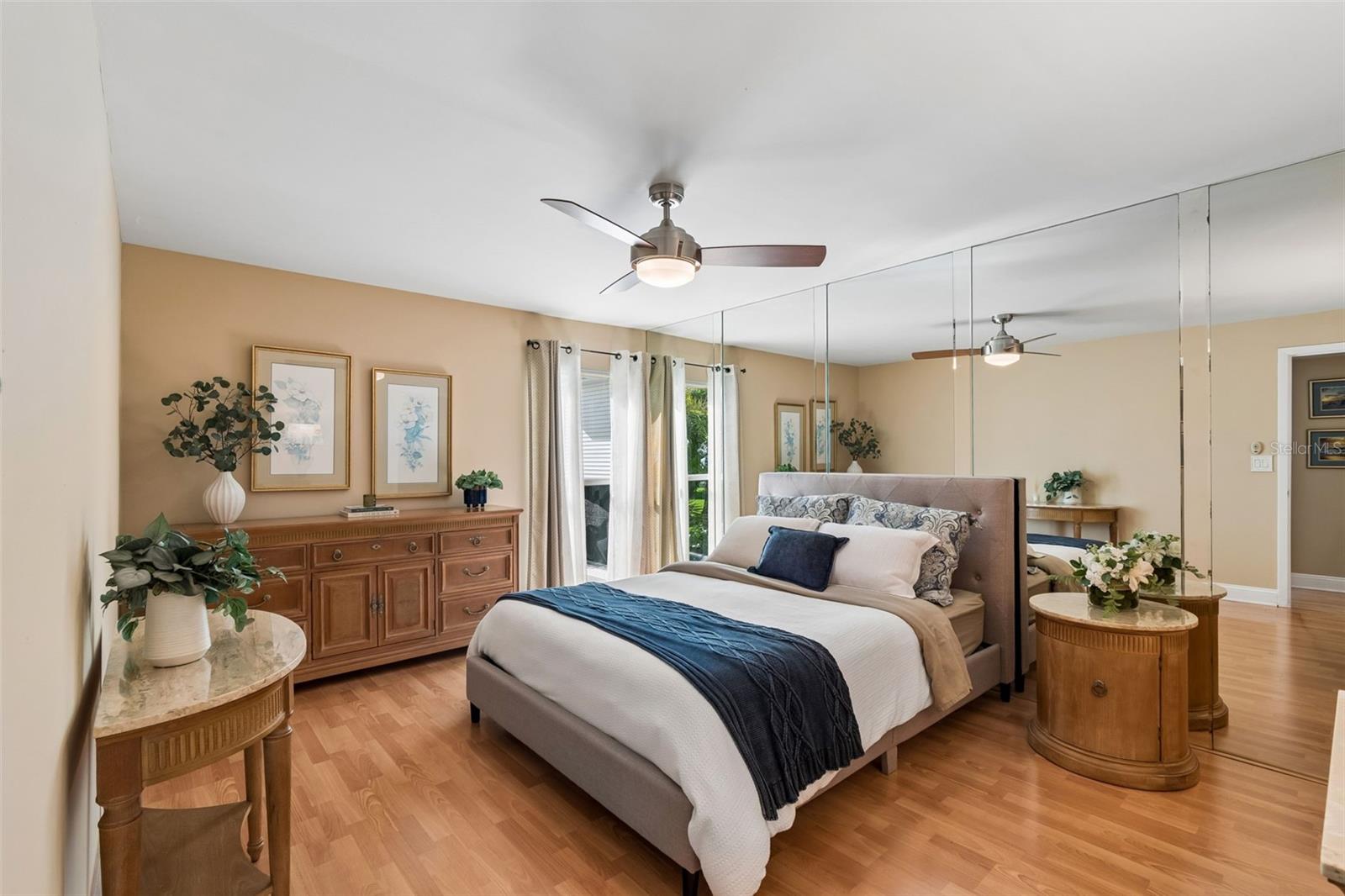 Image 13 of 40 For 3325 Bayshore Boulevard A12