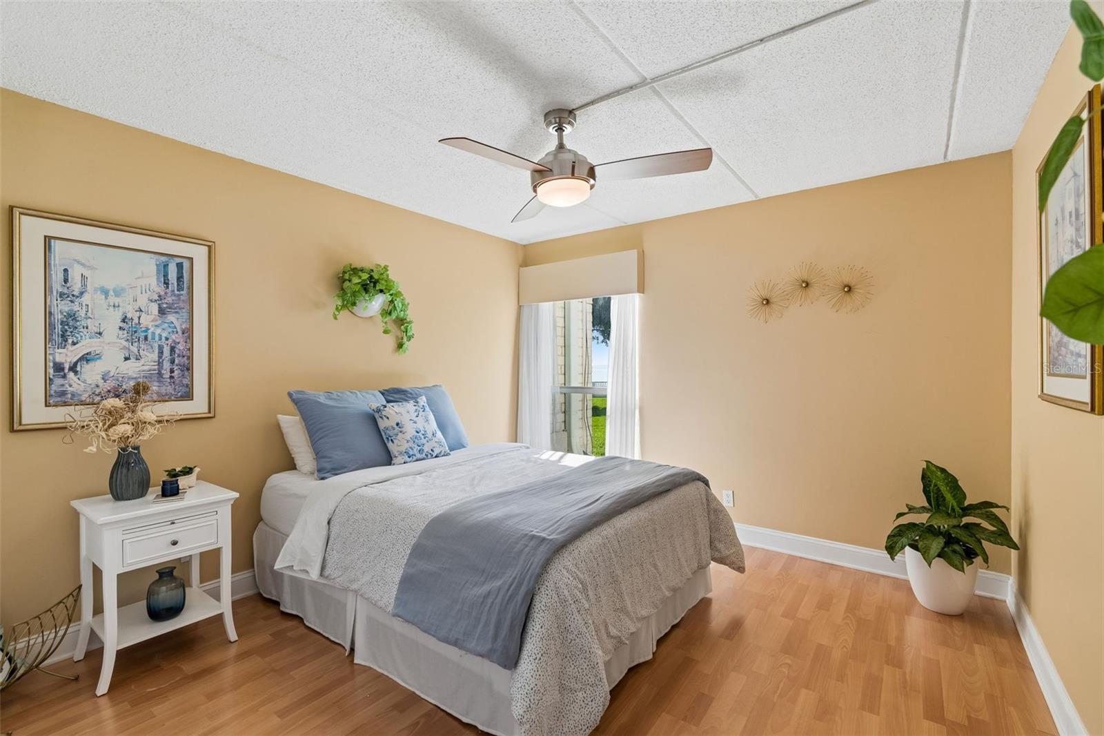 Image 16 of 40 For 3325 Bayshore Boulevard A12