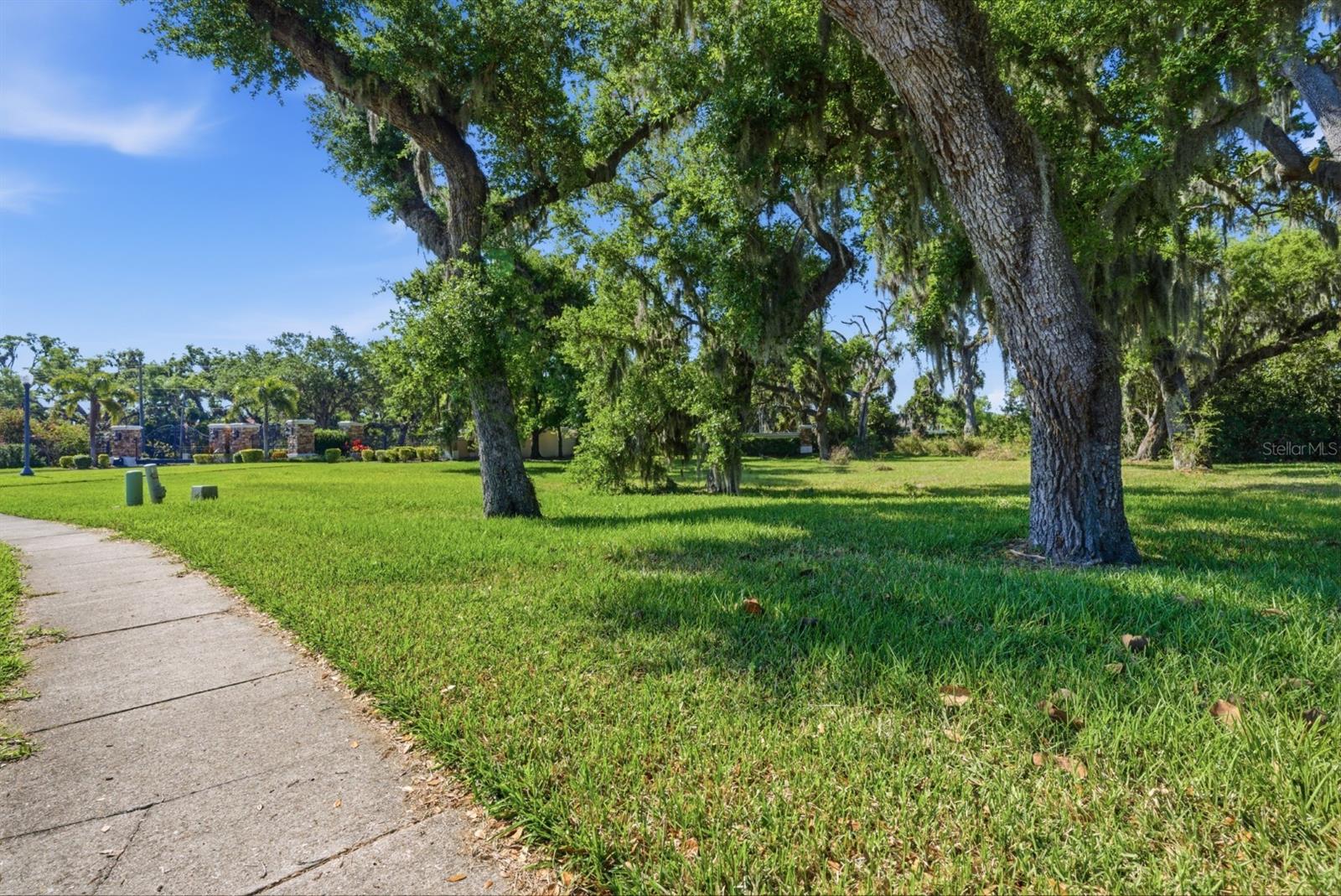 Image 5 of 16 For 3701 59th Avenue Circle E