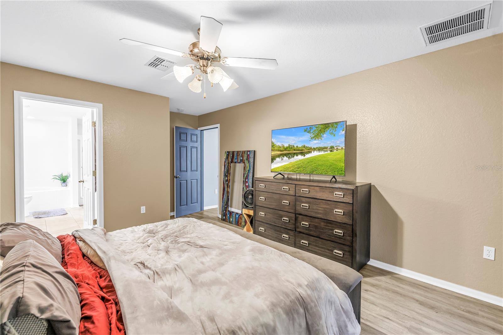 Image 20 of 63 For 9630 Nathaniel Lane