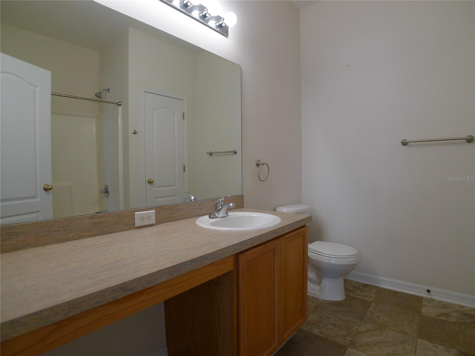 Image 10 of 20 For 6829 Lake Eaglebrooke Drive