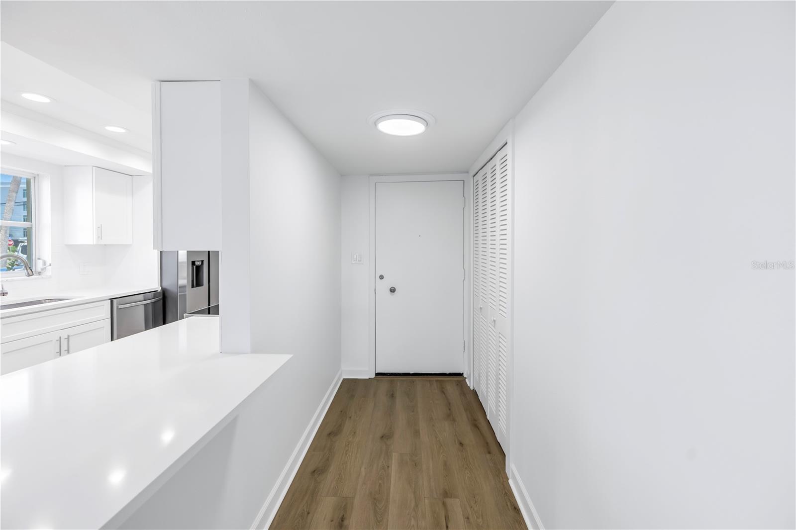 Image 12 of 70 For 270 Skiff Point A5