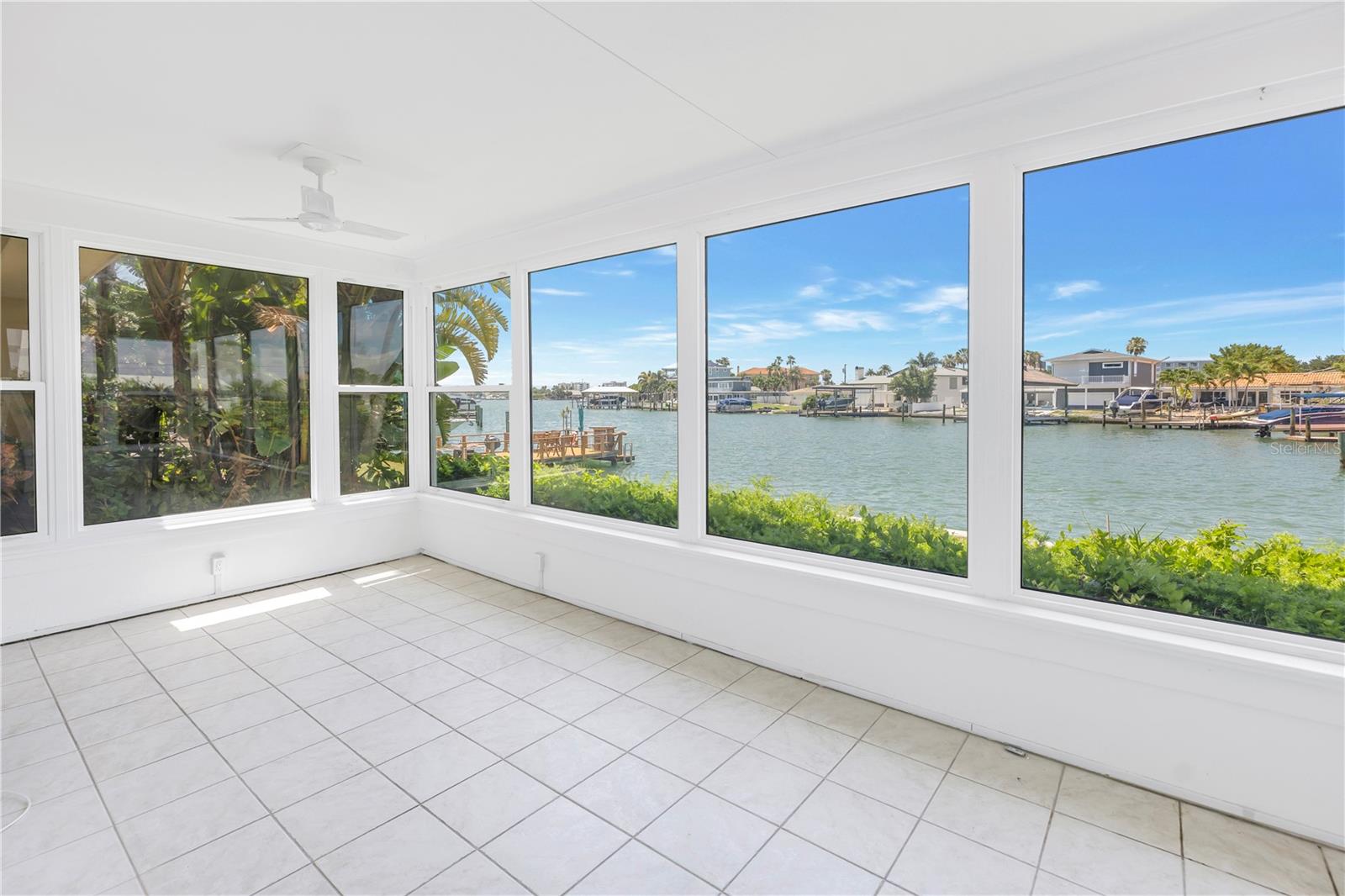 Image 40 of 70 For 270 Skiff Point A5