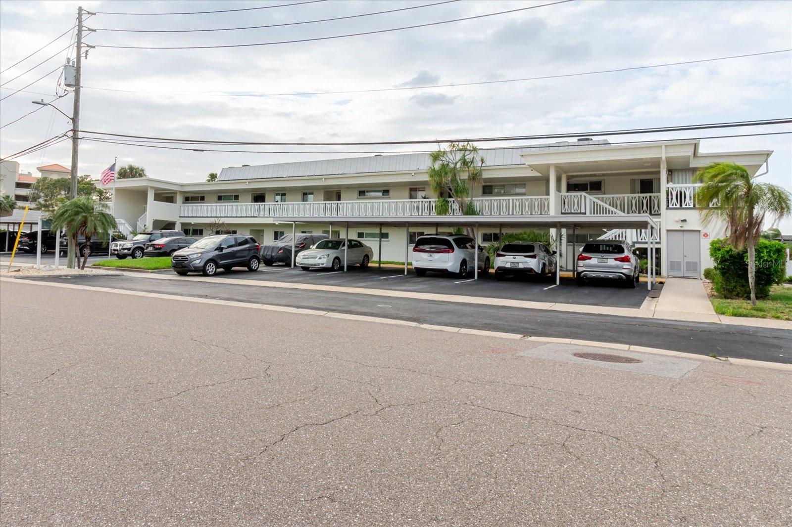 Image 49 of 70 For 270 Skiff Point A5