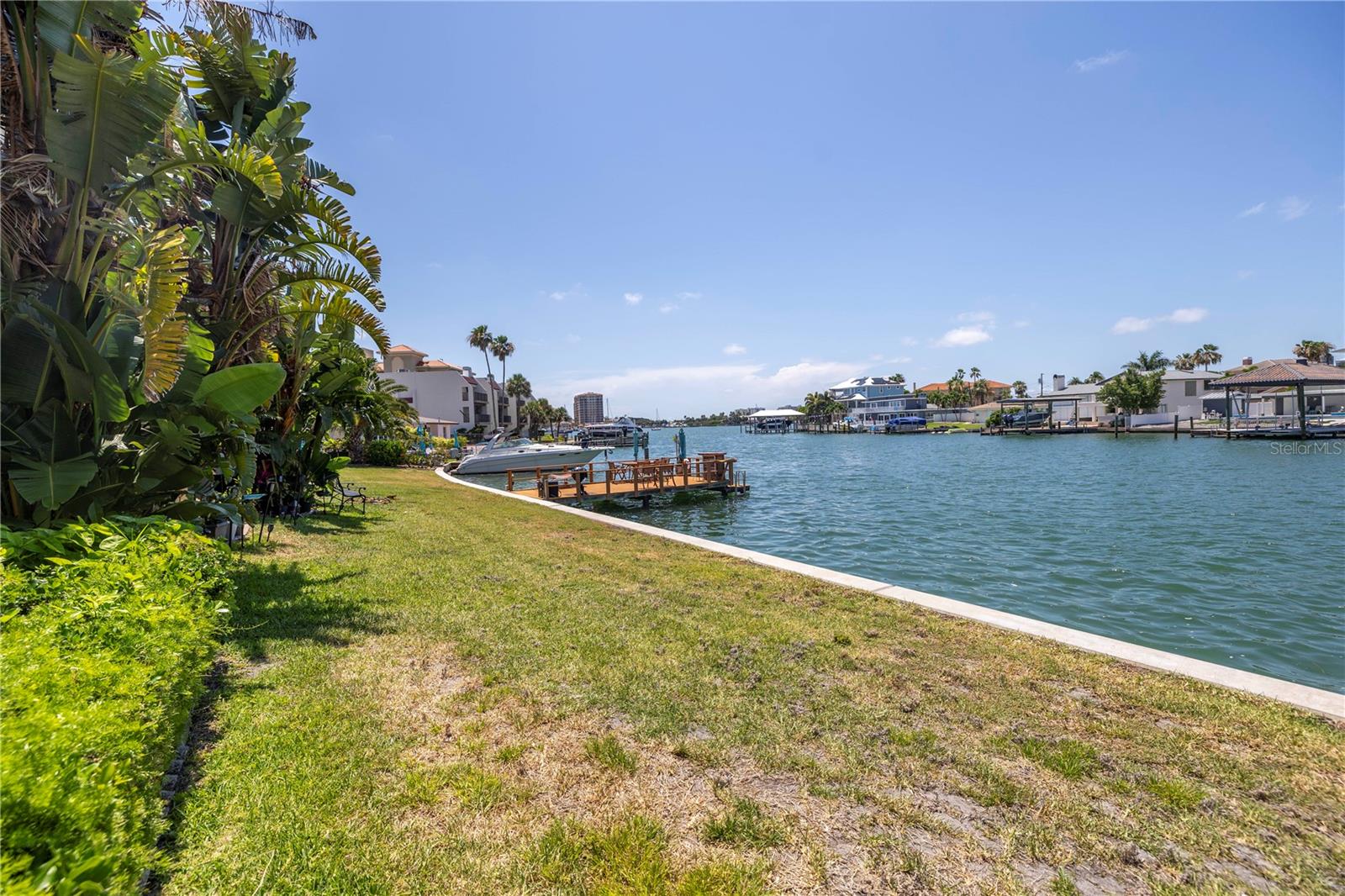 Image 65 of 70 For 270 Skiff Point A5