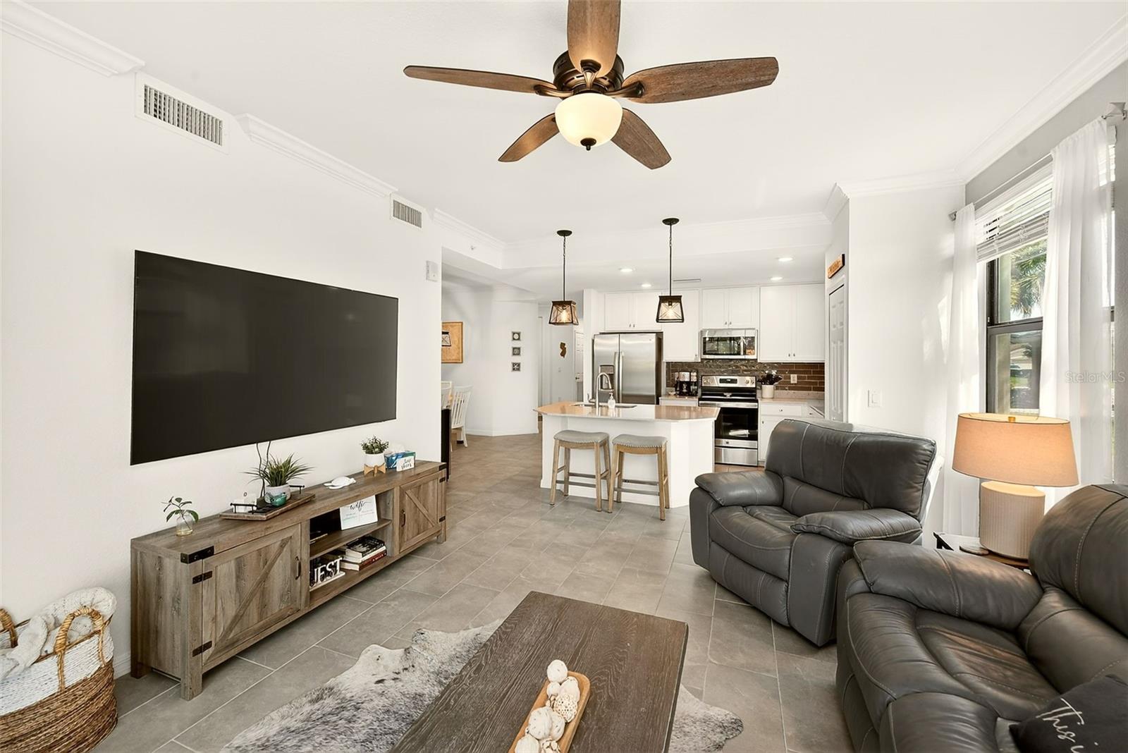 Image 14 of 50 For 18028 Gawthrop Drive 101