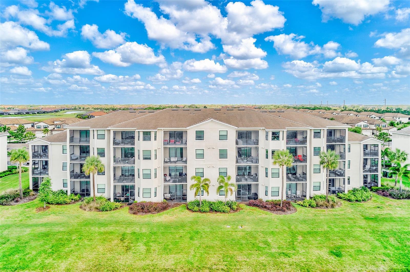 Image 40 of 50 For 18028 Gawthrop Drive 101