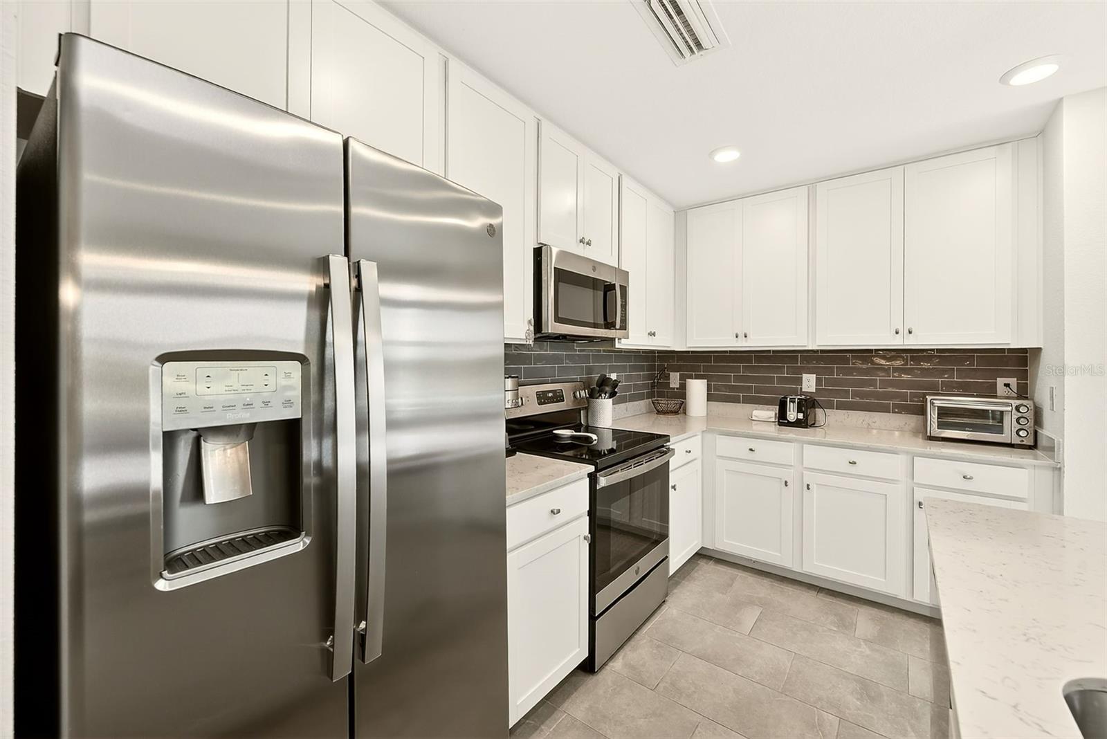 Image 9 of 50 For 18028 Gawthrop Drive 101