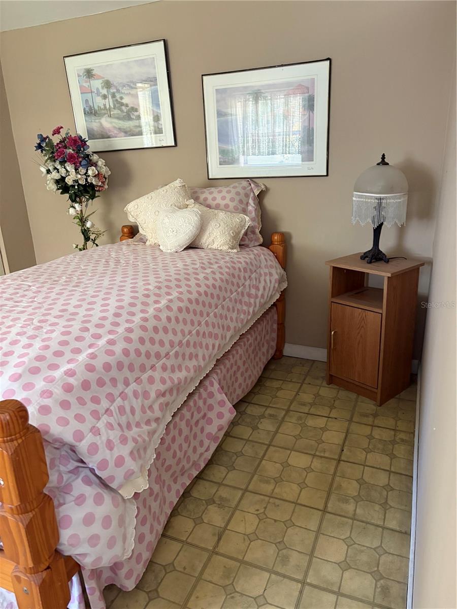 Image 31 of 37 For 2405 Corrine Street