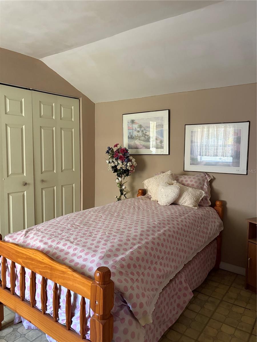 Image 32 of 37 For 2405 Corrine Street