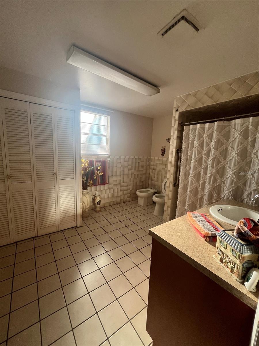 Image 5 of 37 For 2405 Corrine Street