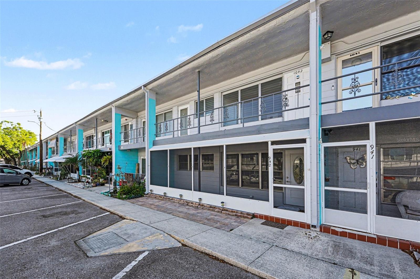 Details for 4061 55th Way N 1042, KENNETH CITY, FL 33709