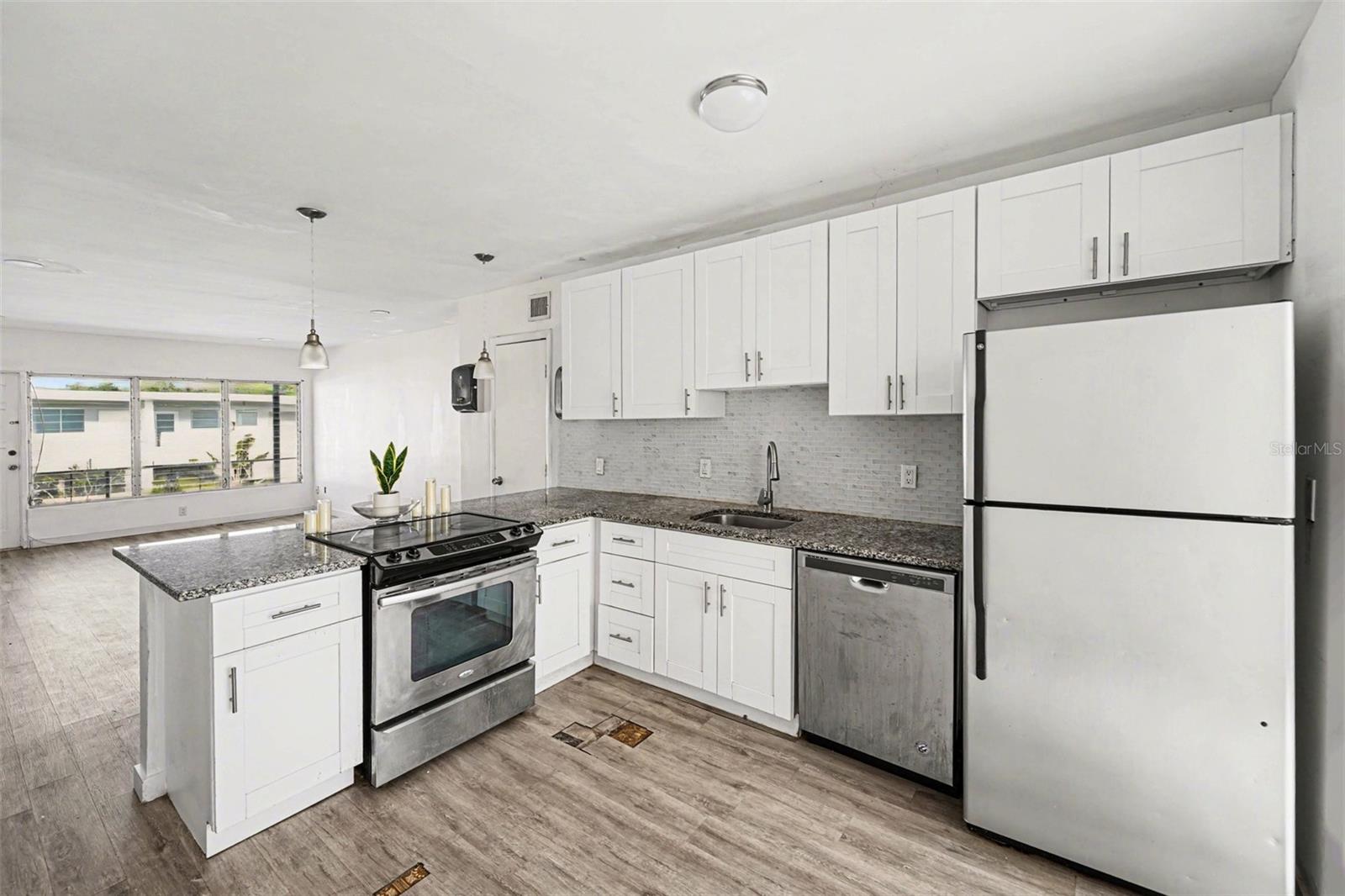 Image 10 of 26 For 4061 55th Way N 1042