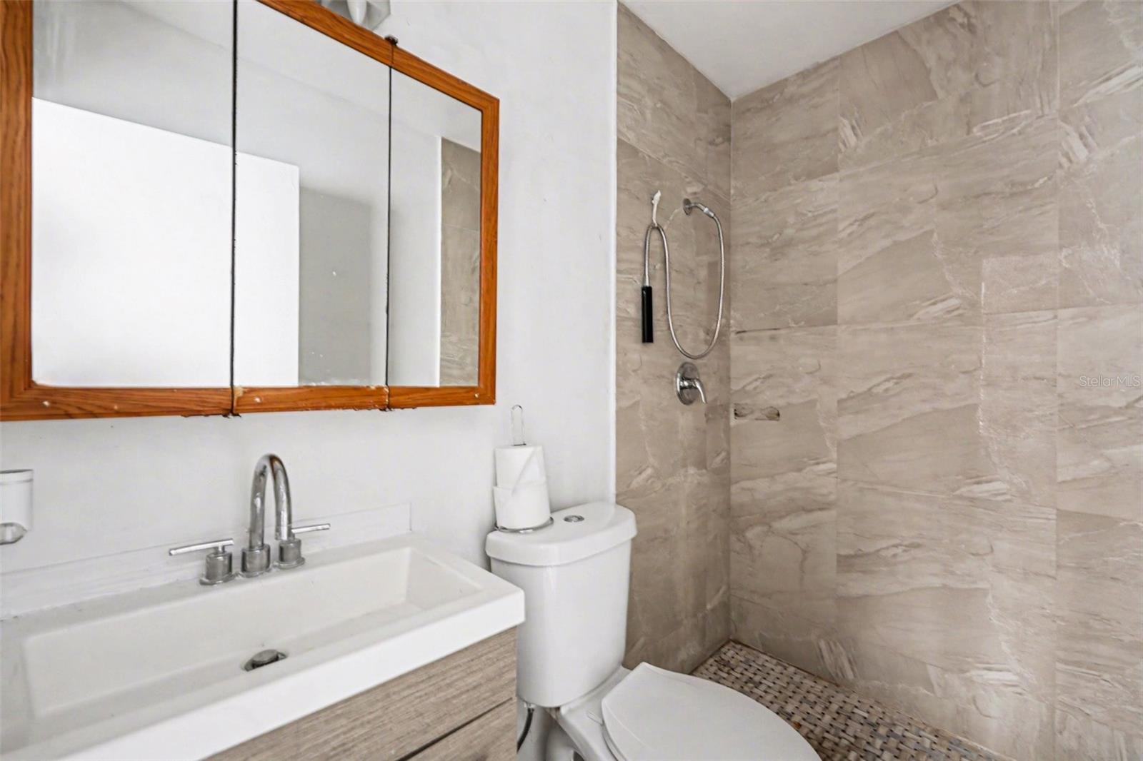 Image 19 of 26 For 4061 55th Way N 1042