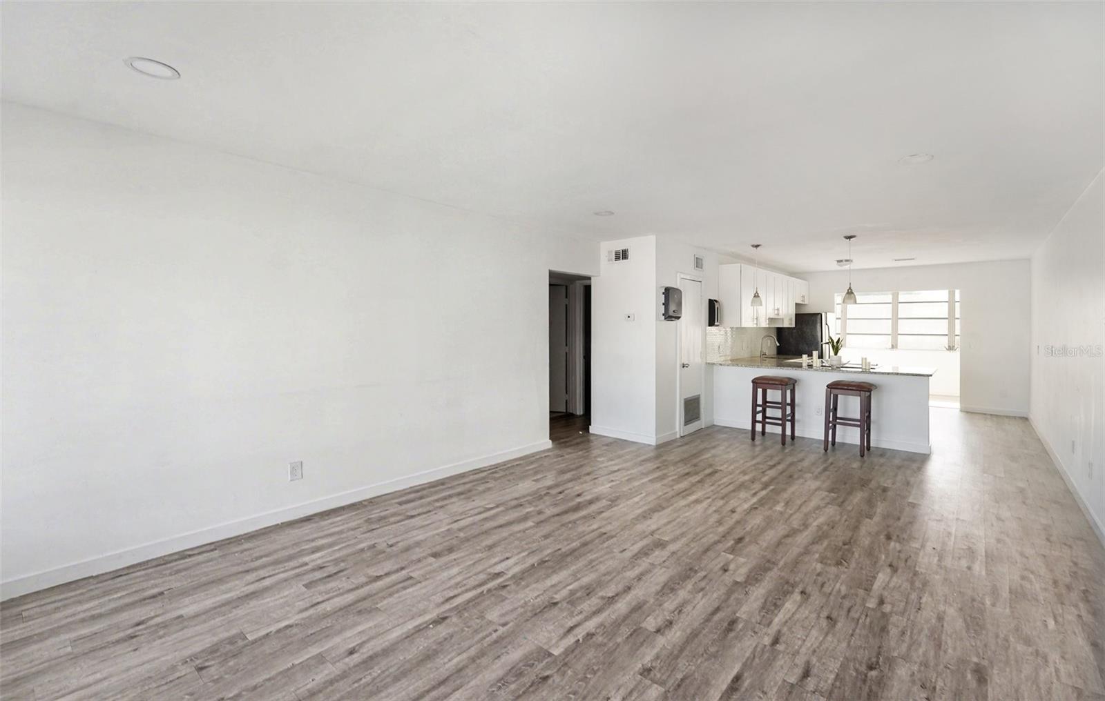 Image 6 of 26 For 4061 55th Way N 1042