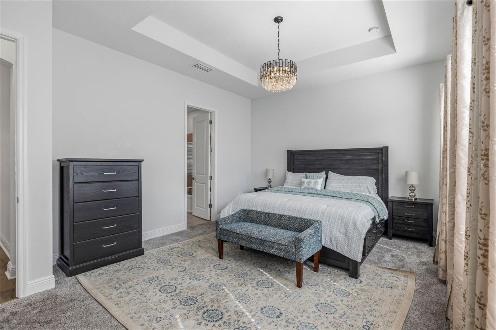 Image 13 of 45 For 5925 Silver Sun Drive