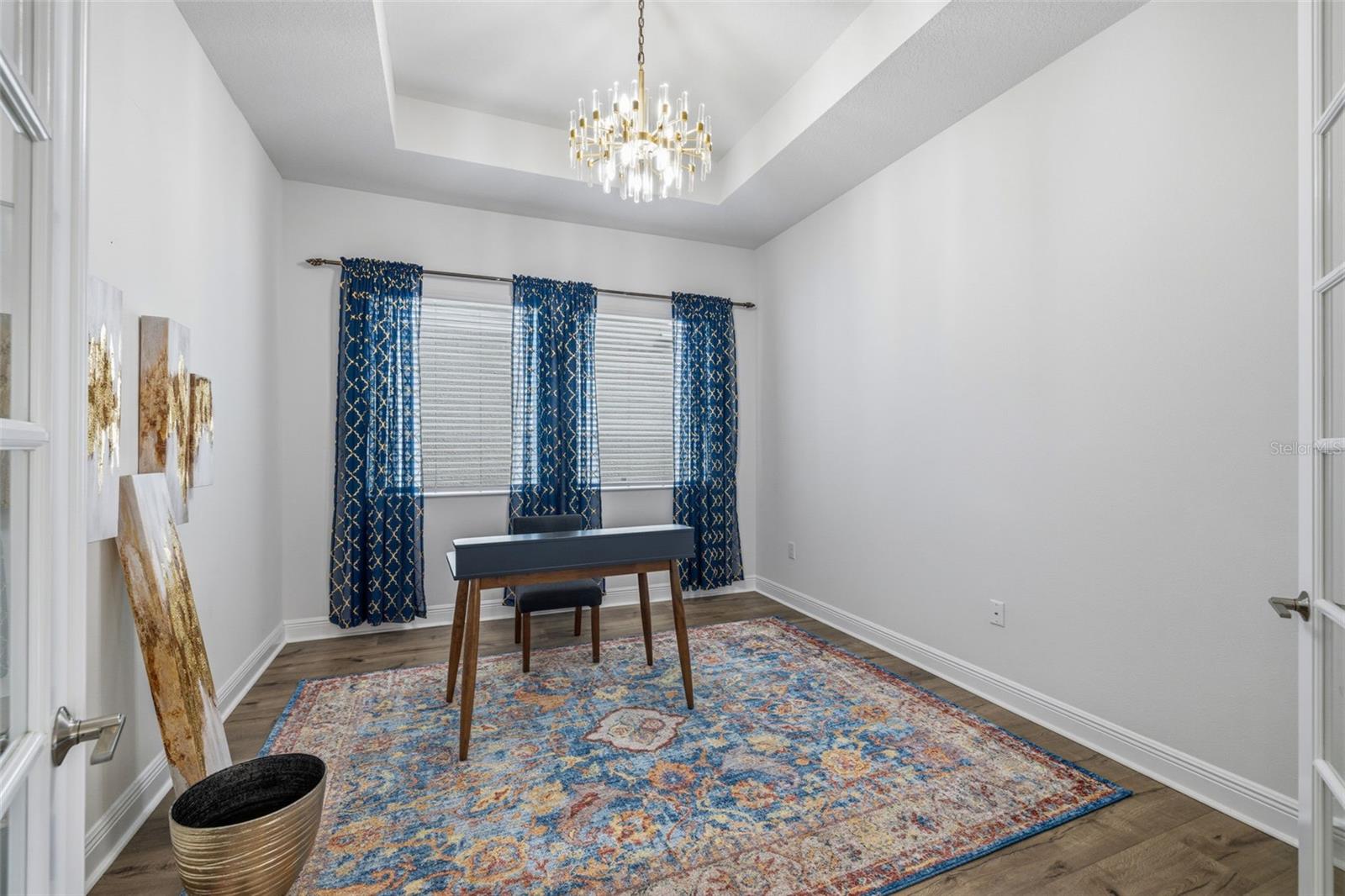 Image 18 of 45 For 5925 Silver Sun Drive