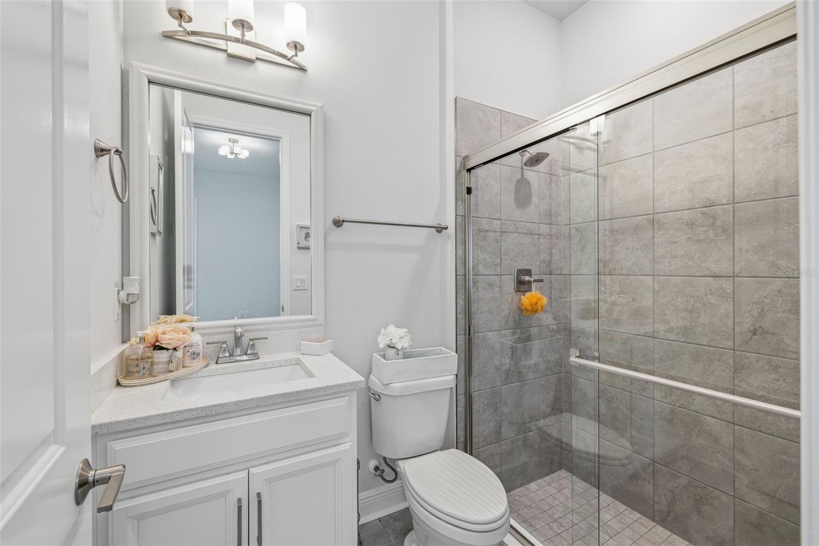 Image 20 of 45 For 5925 Silver Sun Drive