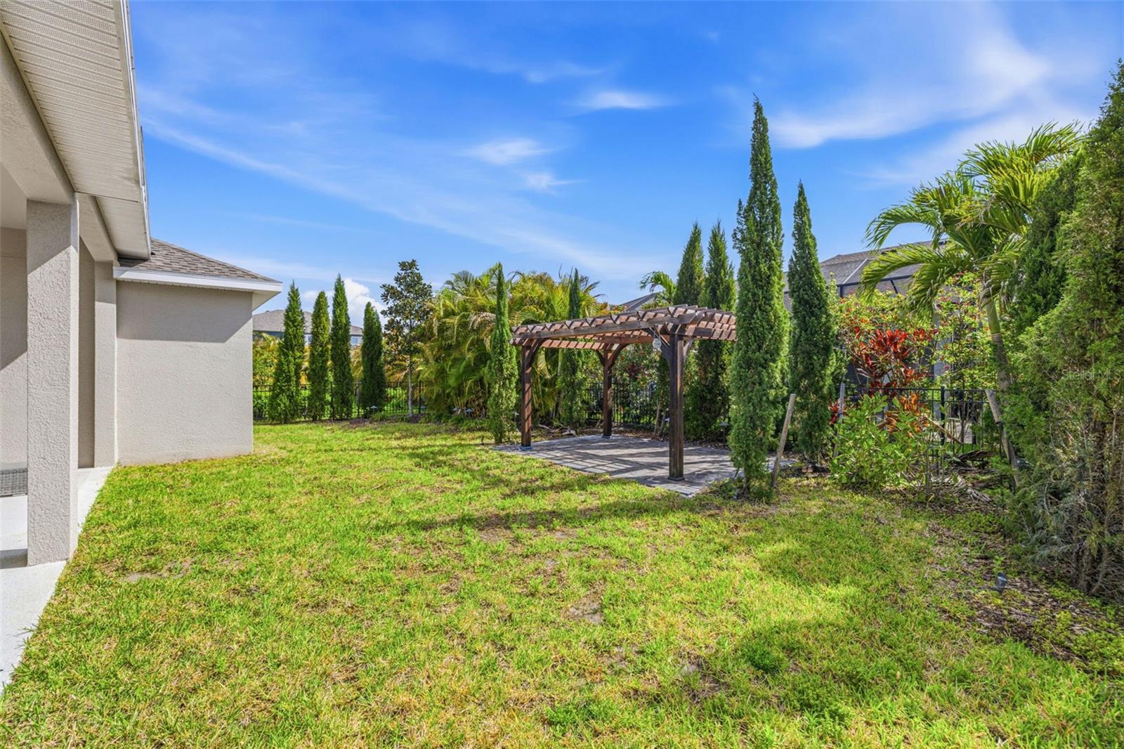 Image 28 of 45 For 5925 Silver Sun Drive