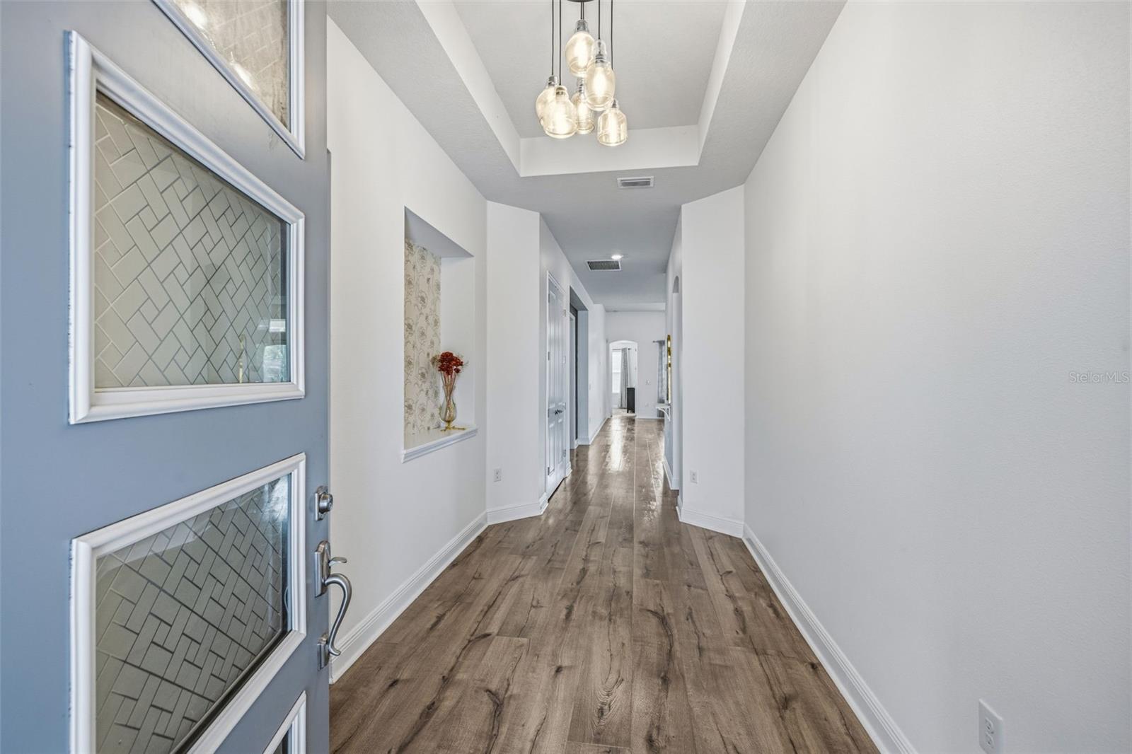 Image 4 of 45 For 5925 Silver Sun Drive