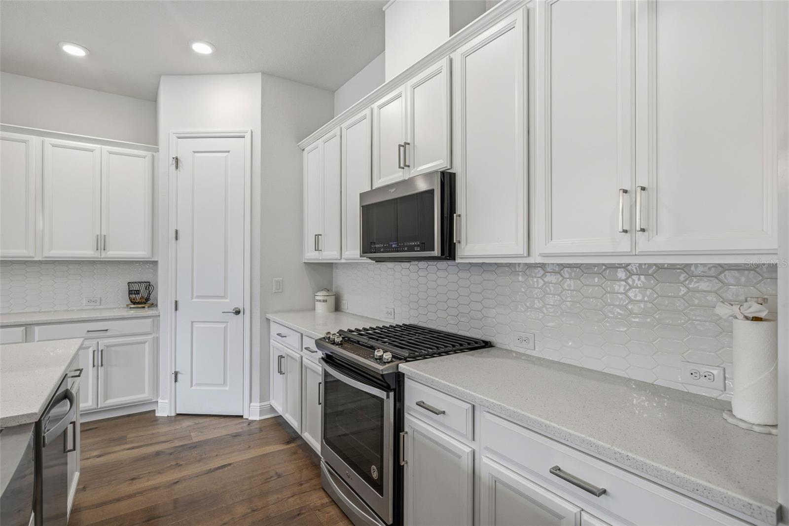 Image 7 of 45 For 5925 Silver Sun Drive