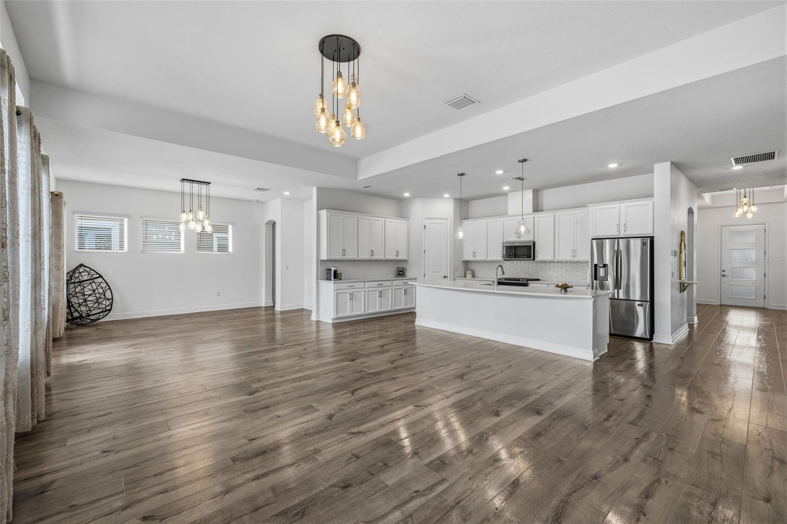 Image 9 of 45 For 5925 Silver Sun Drive