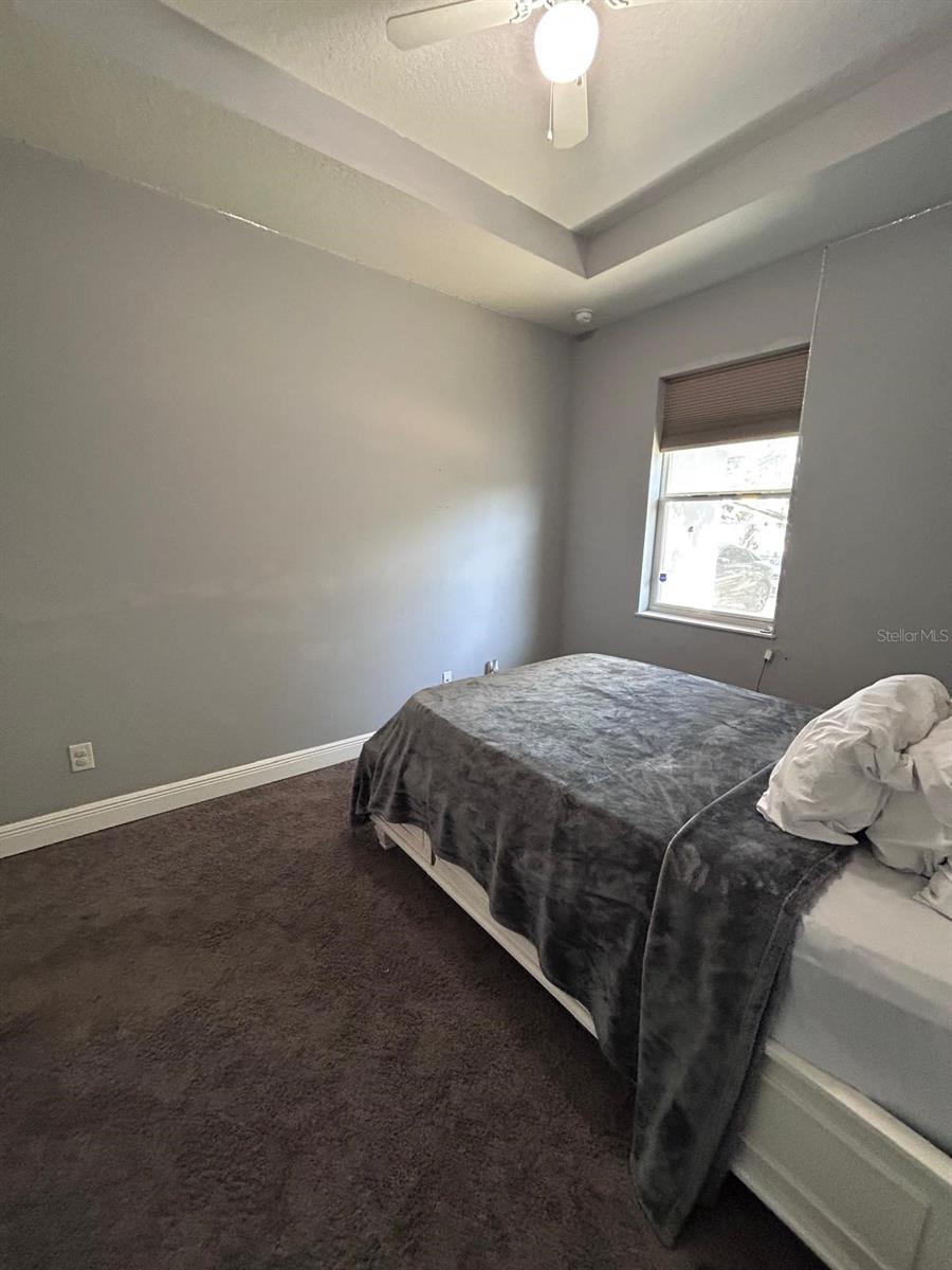 Listing photo id 23 for 5103 18th Avenue