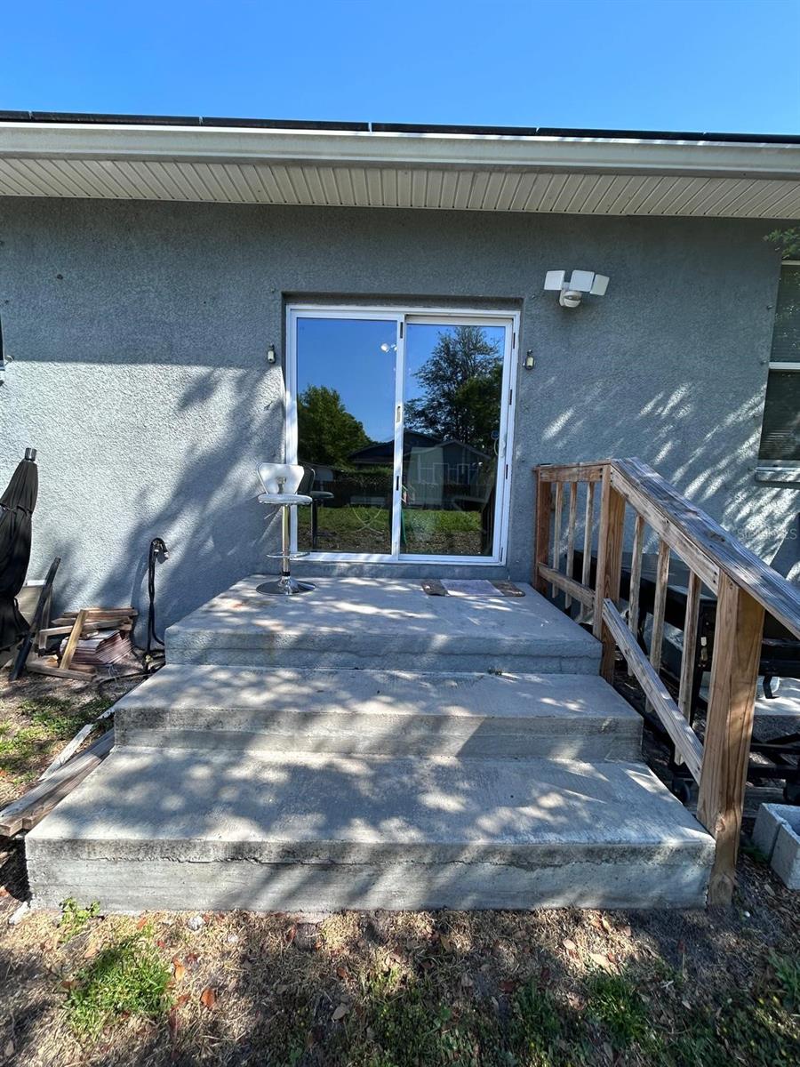 Listing photo id 39 for 5103 18th Avenue