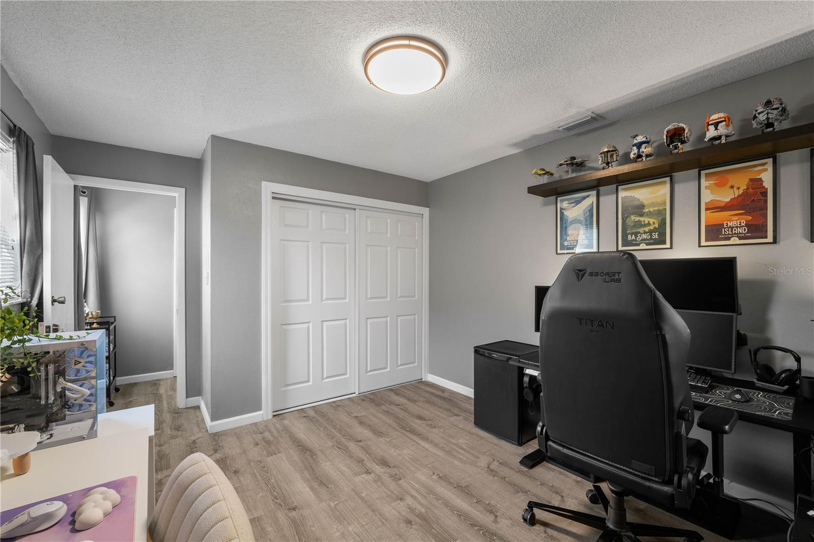 Image 13 of 23 For 1960 Union Street 28