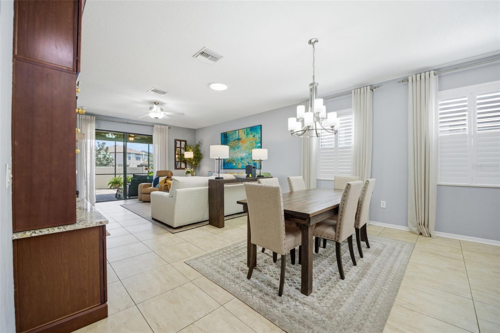 Image 17 of 61 For 11623 Palmetto Pine Street