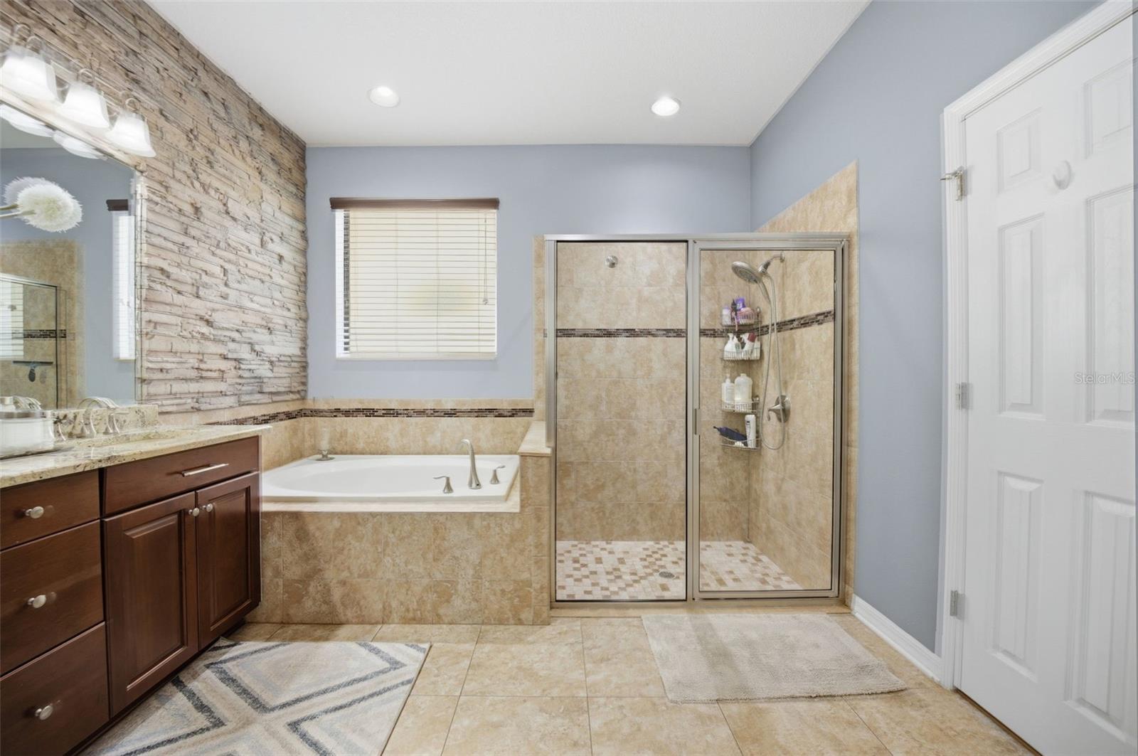 Image 25 of 61 For 11623 Palmetto Pine Street