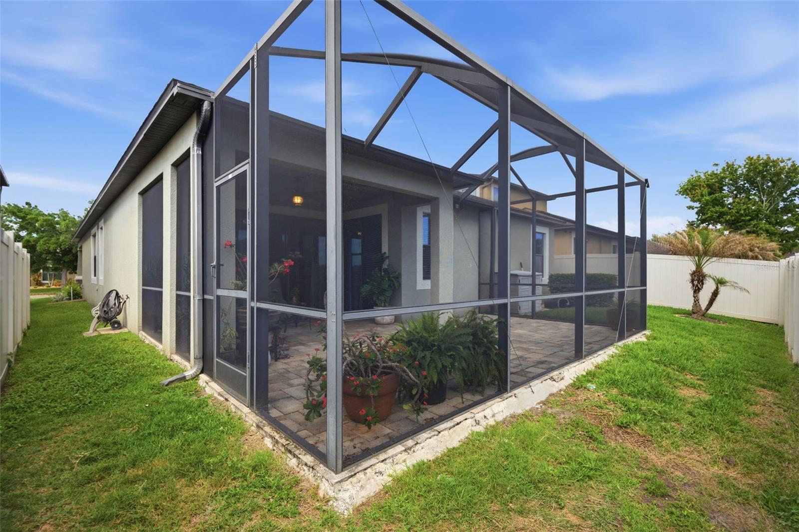 Image 39 of 61 For 11623 Palmetto Pine Street