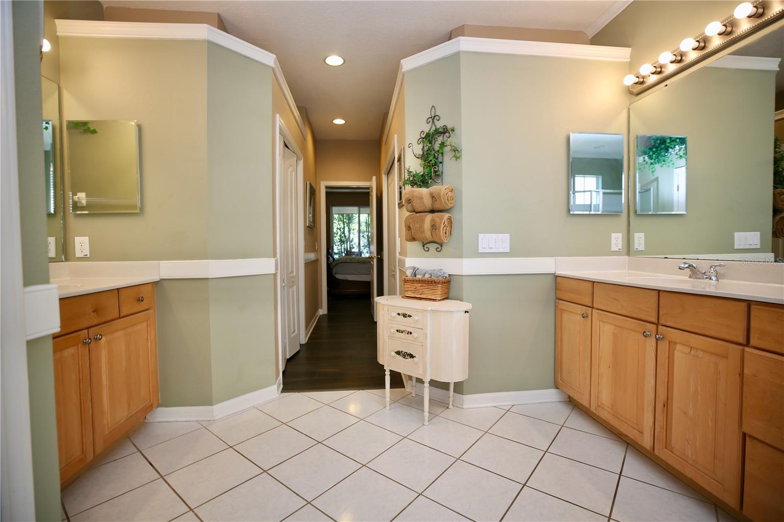 Image 23 of 71 For 2410 Tea Olive Terrace