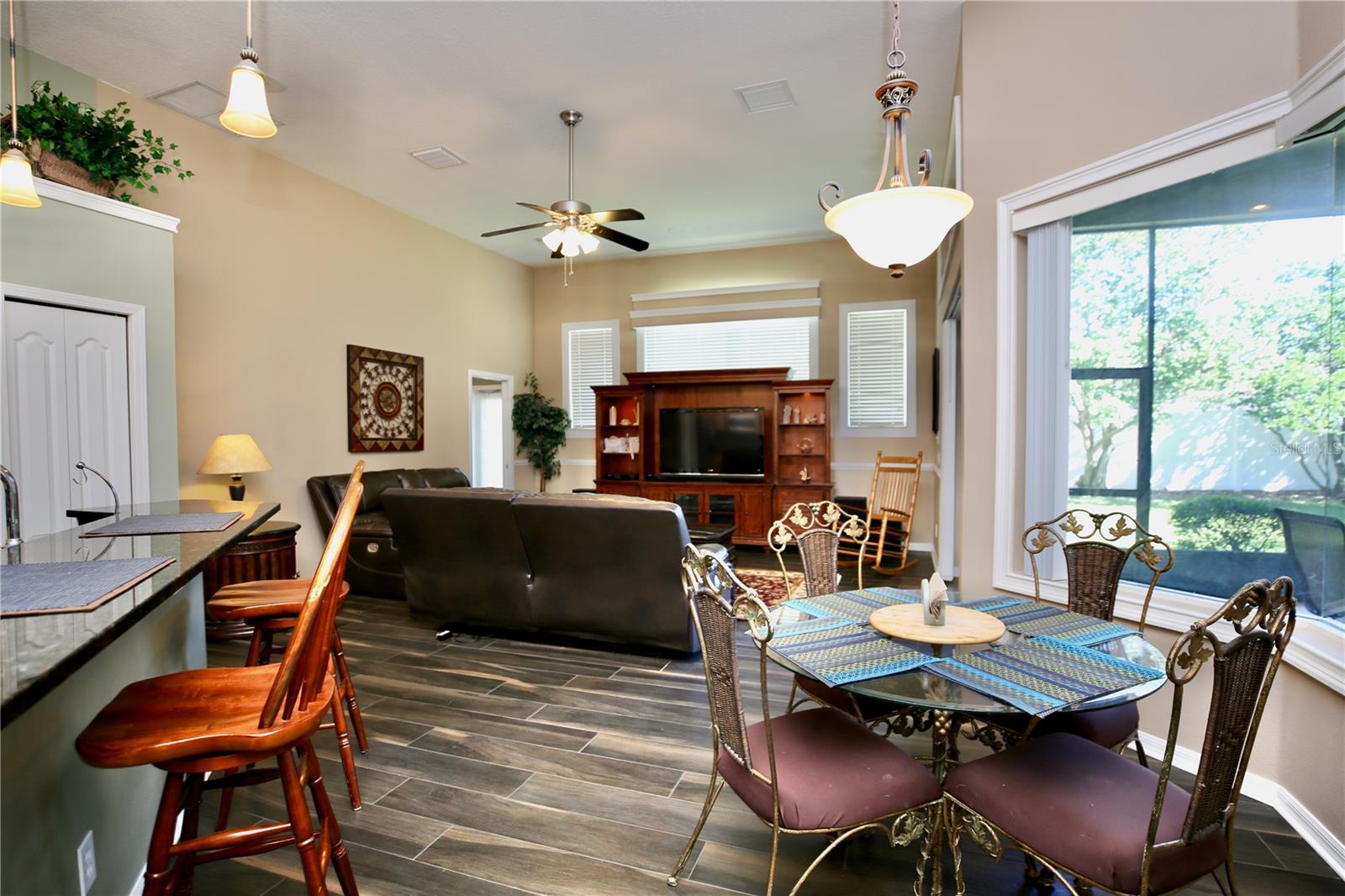 Image 34 of 71 For 2410 Tea Olive Terrace