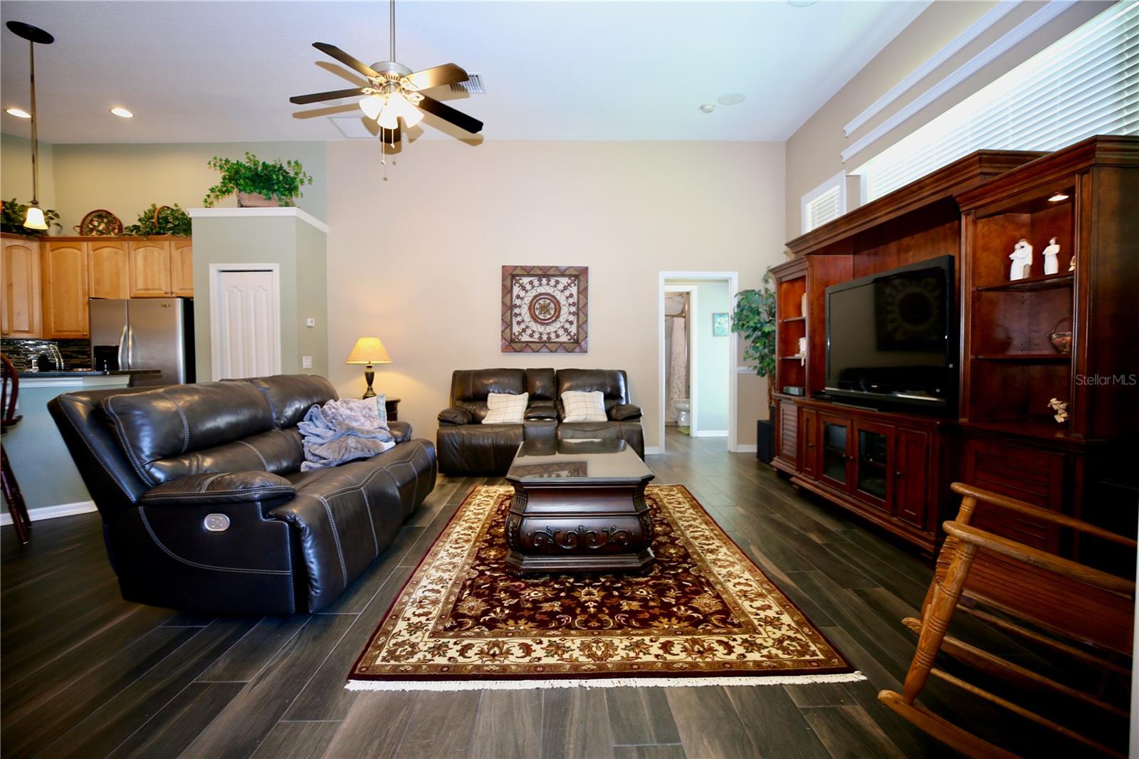 Image 37 of 71 For 2410 Tea Olive Terrace