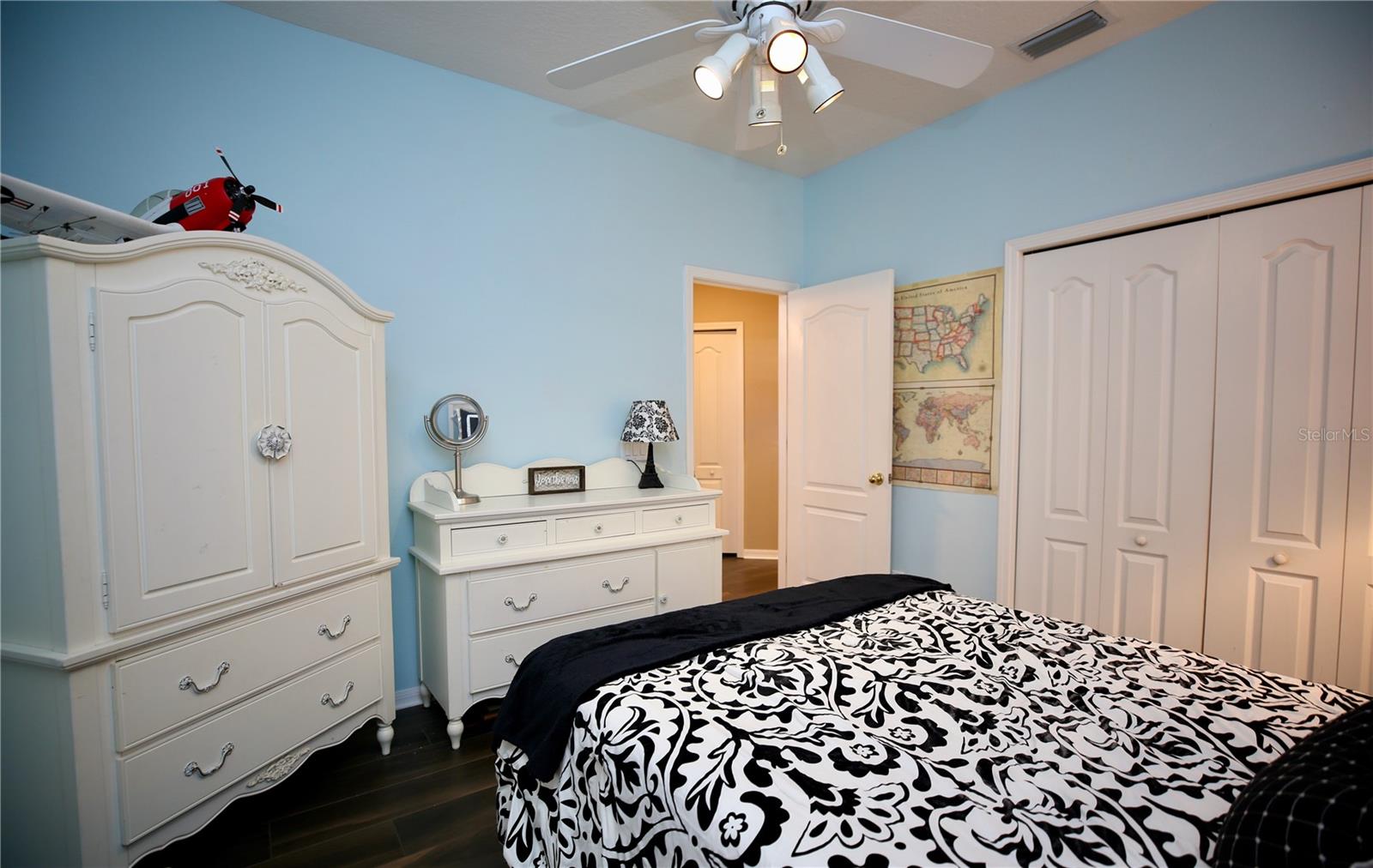 Image 42 of 71 For 2410 Tea Olive Terrace